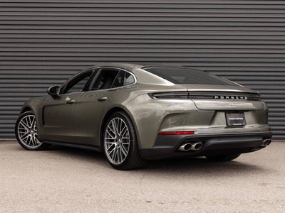 2026 Porsche Panamera 4