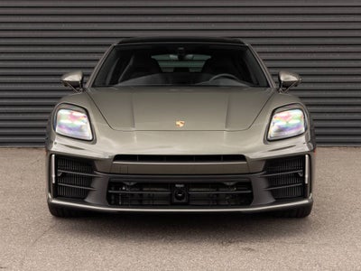 2026 Porsche Panamera 4