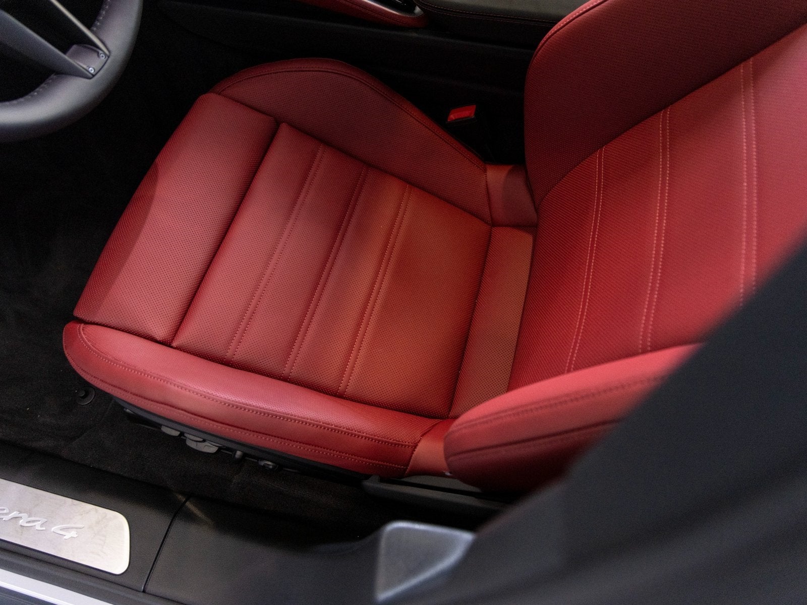 2025 Porsche Panamera Panamera 4