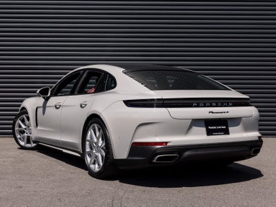 2025 Porsche Panamera Panamera 4