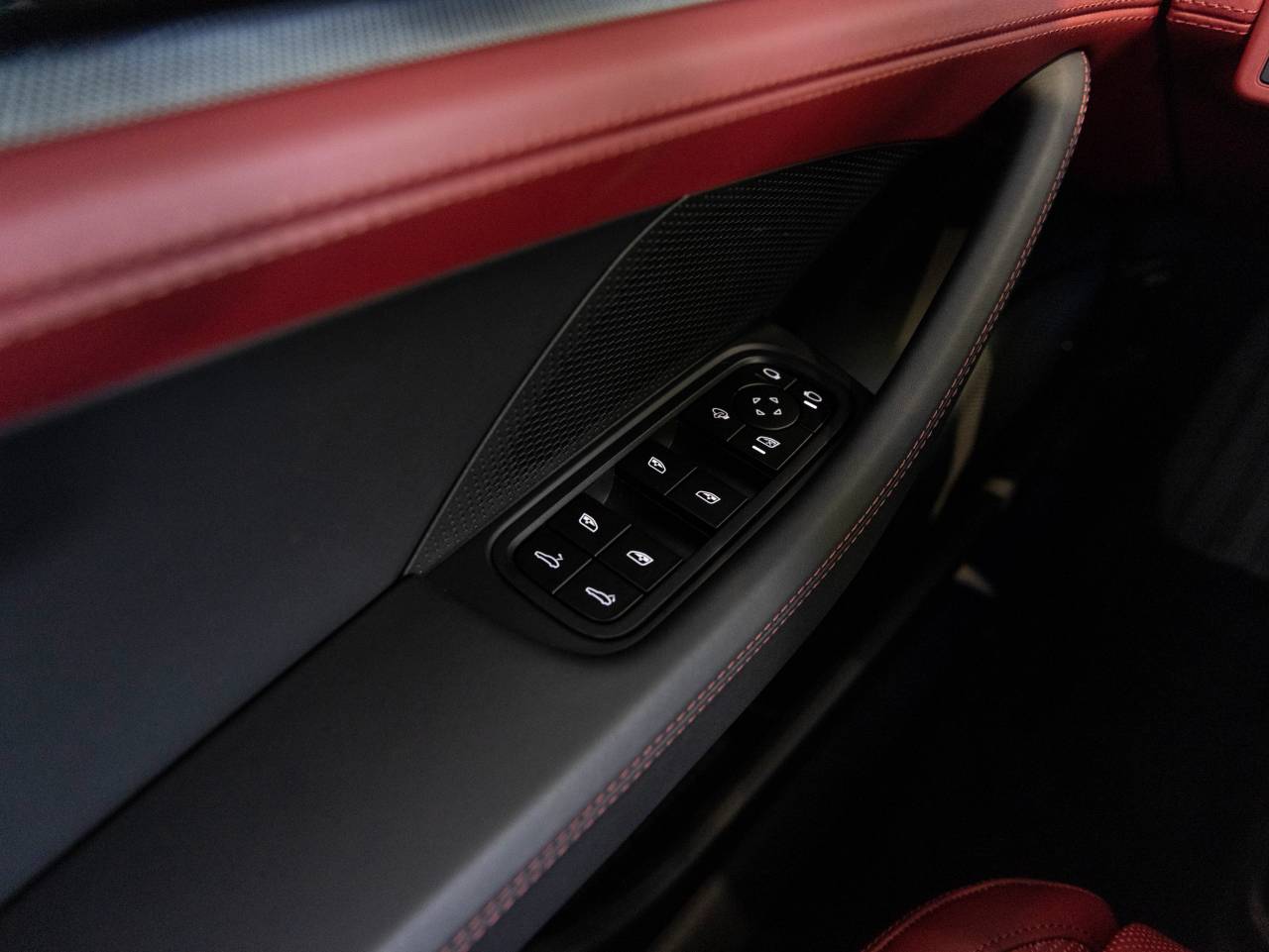 2025 Porsche Panamera Panamera 4