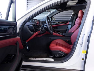 2025 Porsche Panamera Panamera 4