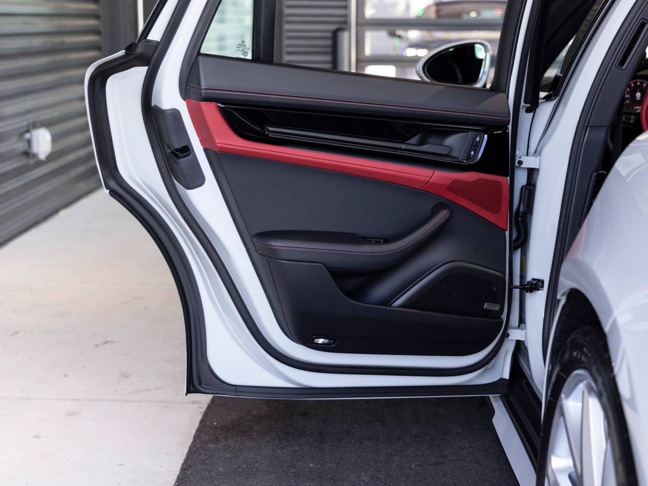 2025 Porsche Panamera Panamera 4