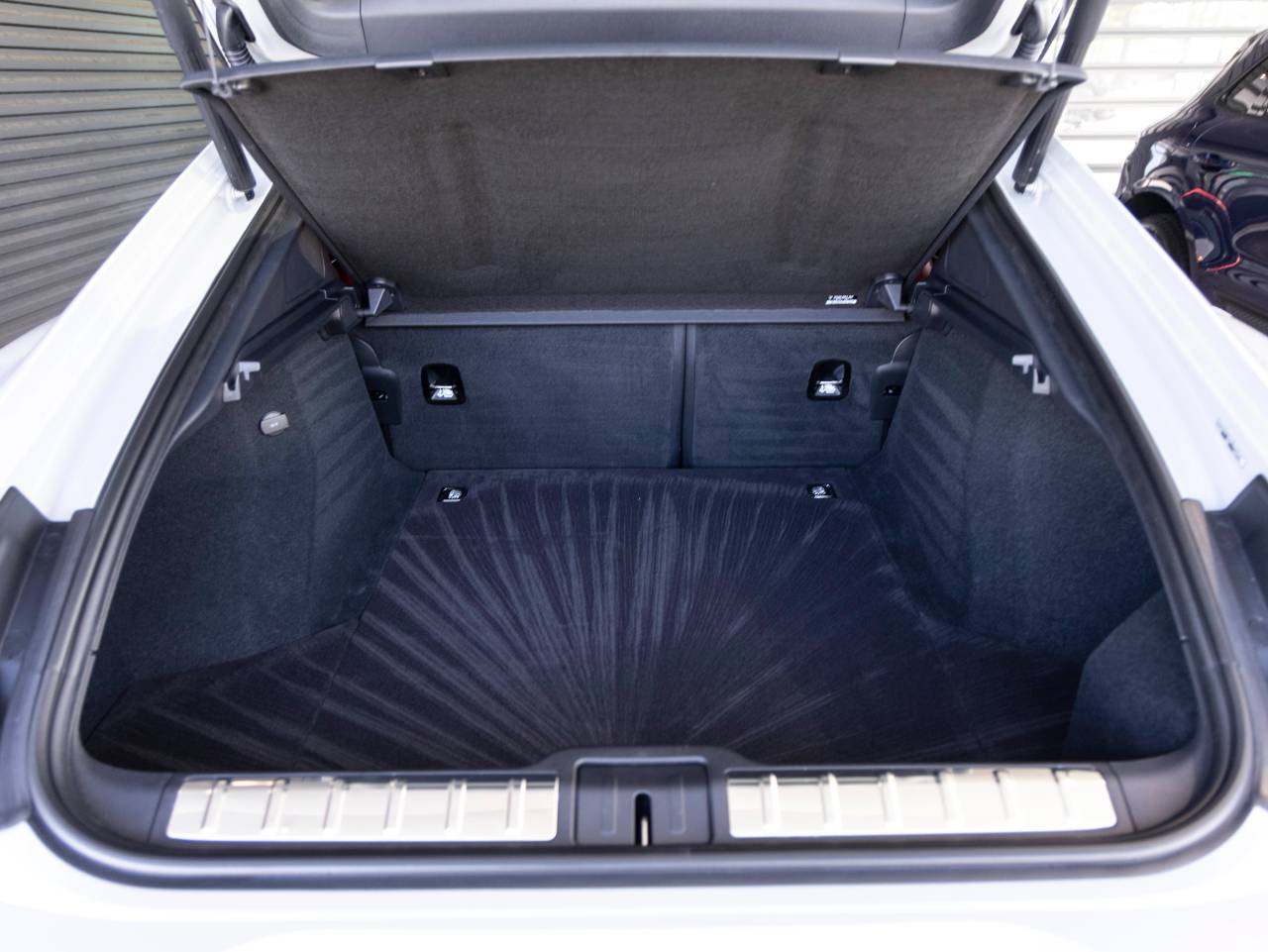 2025 Porsche Panamera Panamera 4