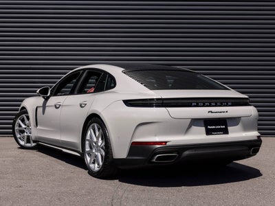 2025 Porsche Panamera Panamera 4
