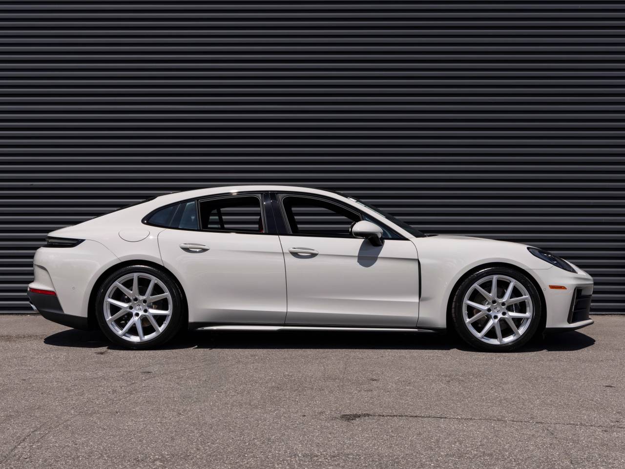 2025 Porsche Panamera Panamera 4