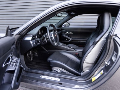 2013 Porsche 911 911 Carrera 4S Coupe