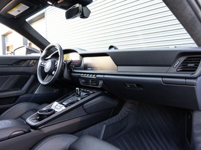 2025 Porsche 911 Carrera GTS