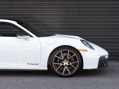 2025 Porsche 911 Carrera GTS