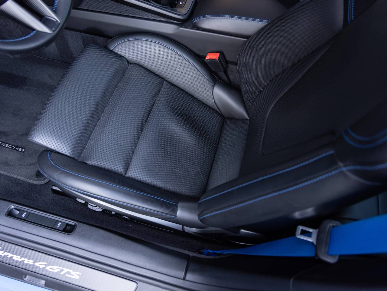 2022 Porsche 911 911 Carrera 4 GTS (MY22)