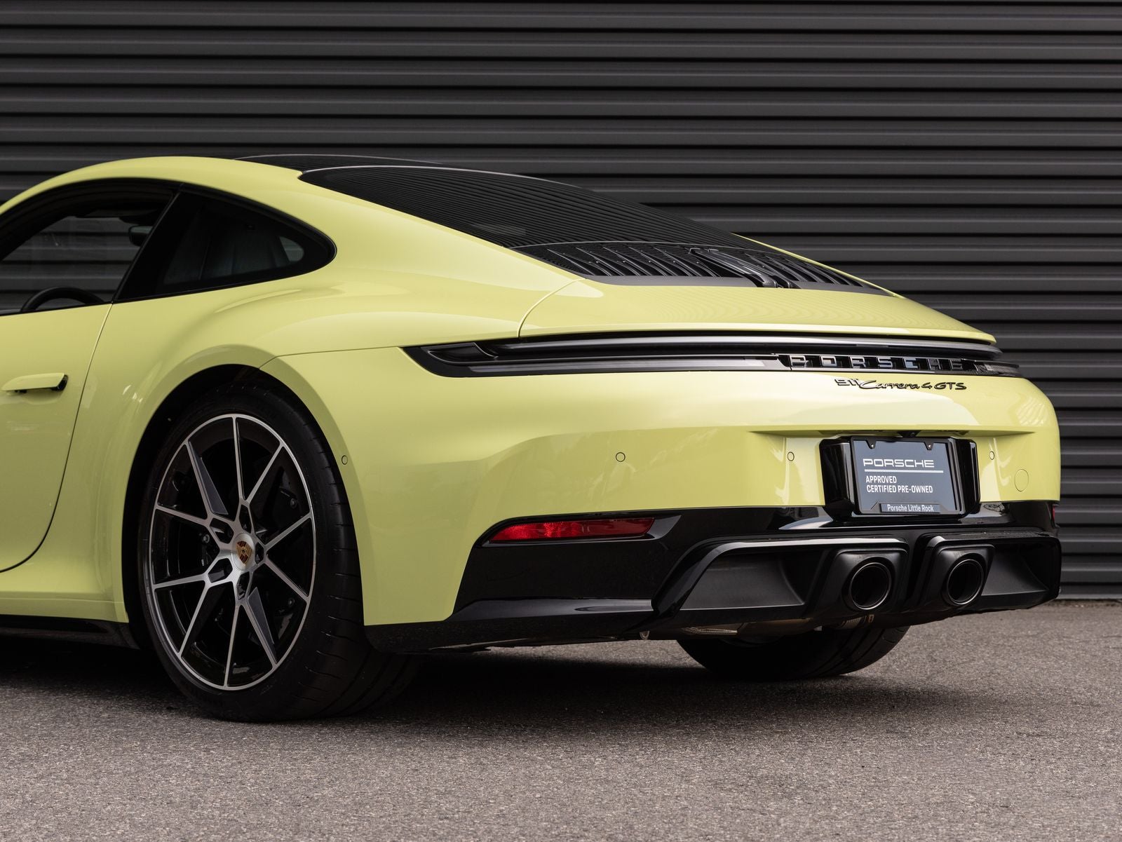 2025 Porsche 911 911 Carrera 4 GTS