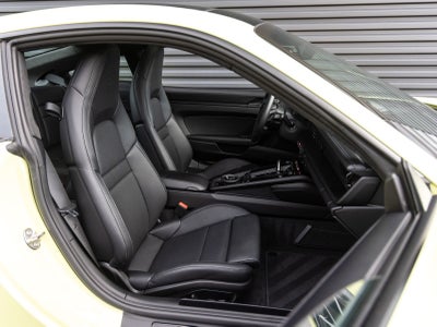 2025 Porsche 911 911 Carrera 4 GTS