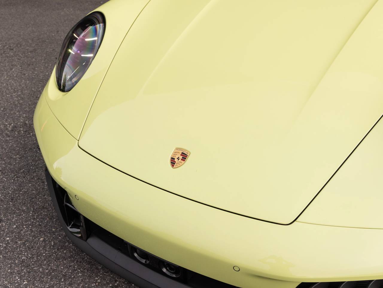 2025 Porsche 911 911 Carrera 4 GTS