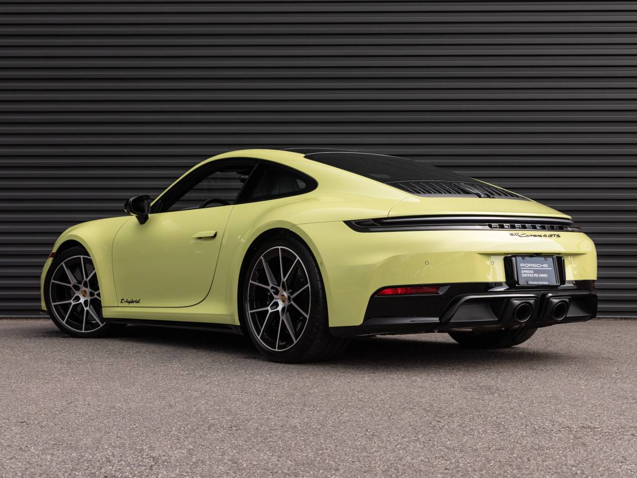 2025 Porsche 911 911 Carrera 4 GTS