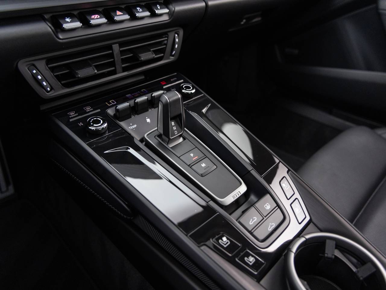 2025 Porsche 911 911 Carrera 4 GTS