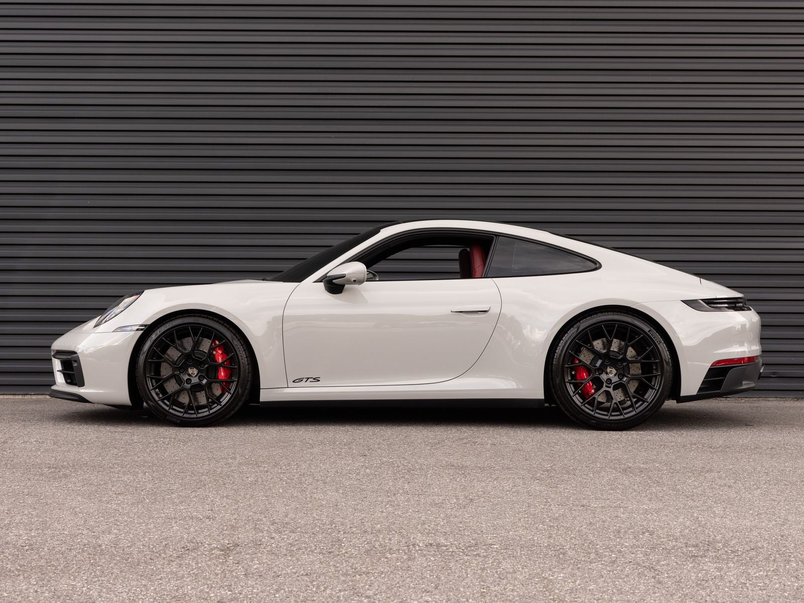 2022 Porsche 911 911 Carrera 4 GTS