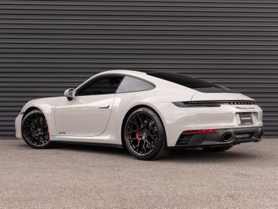 2022 Porsche 911 911 Carrera 4 GTS