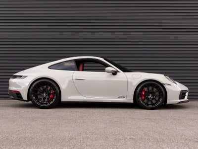2022 Porsche 911 911 Carrera 4 GTS