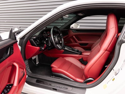 2022 Porsche 911 911 Carrera 4 GTS