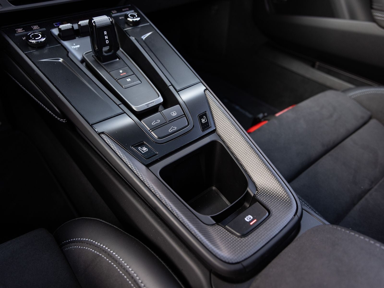 2025 Porsche 911 911 Carrera 4 GTS