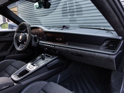 2025 Porsche 911 911 Carrera 4 GTS