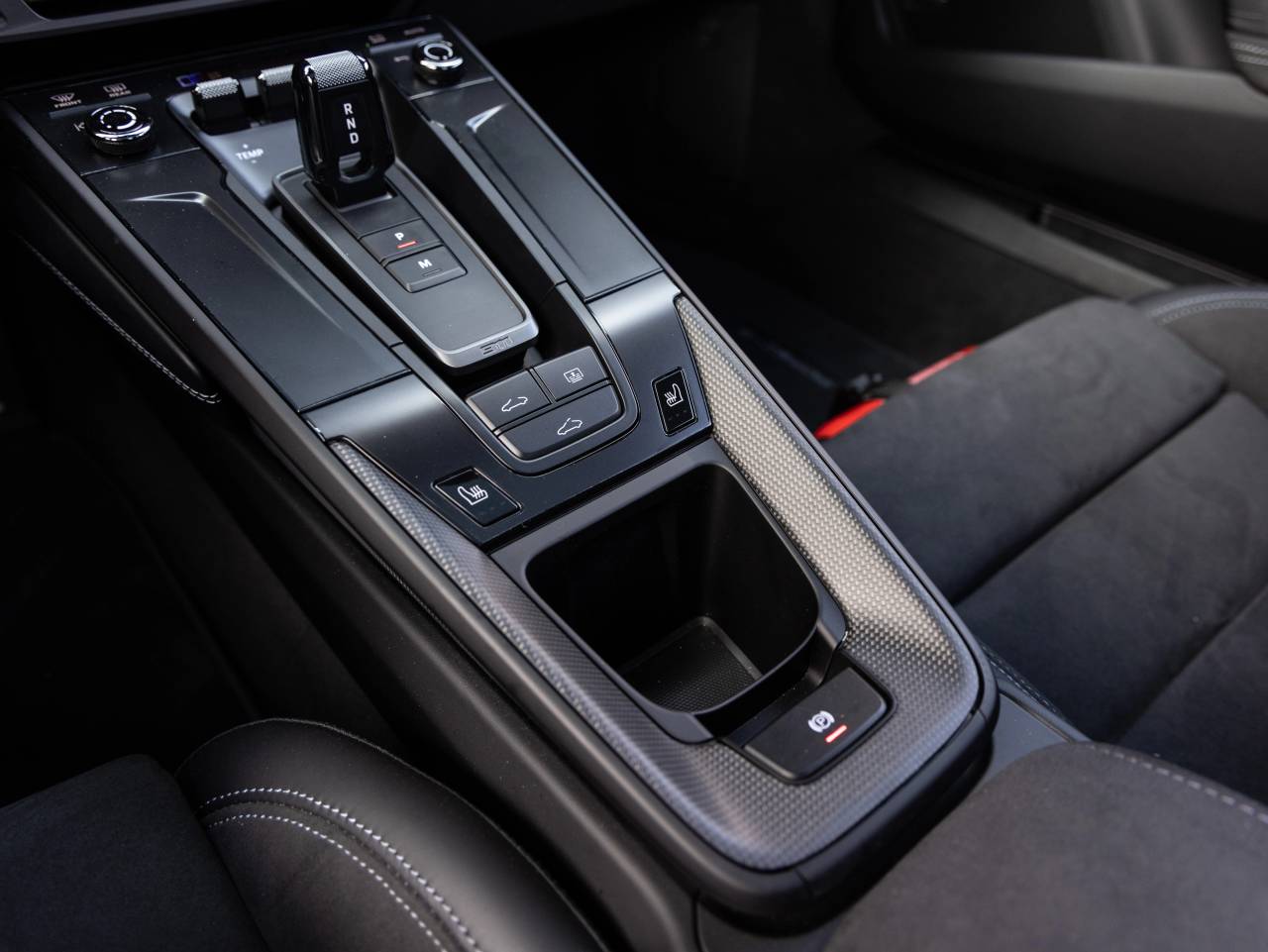 2025 Porsche 911 911 Carrera 4 GTS