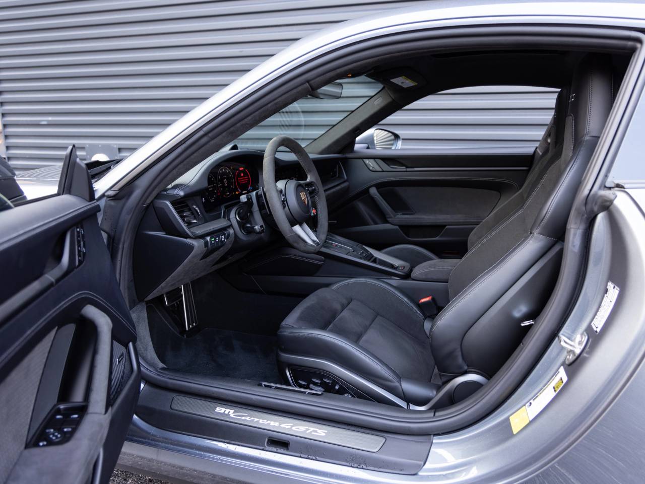 2025 Porsche 911 911 Carrera 4 GTS