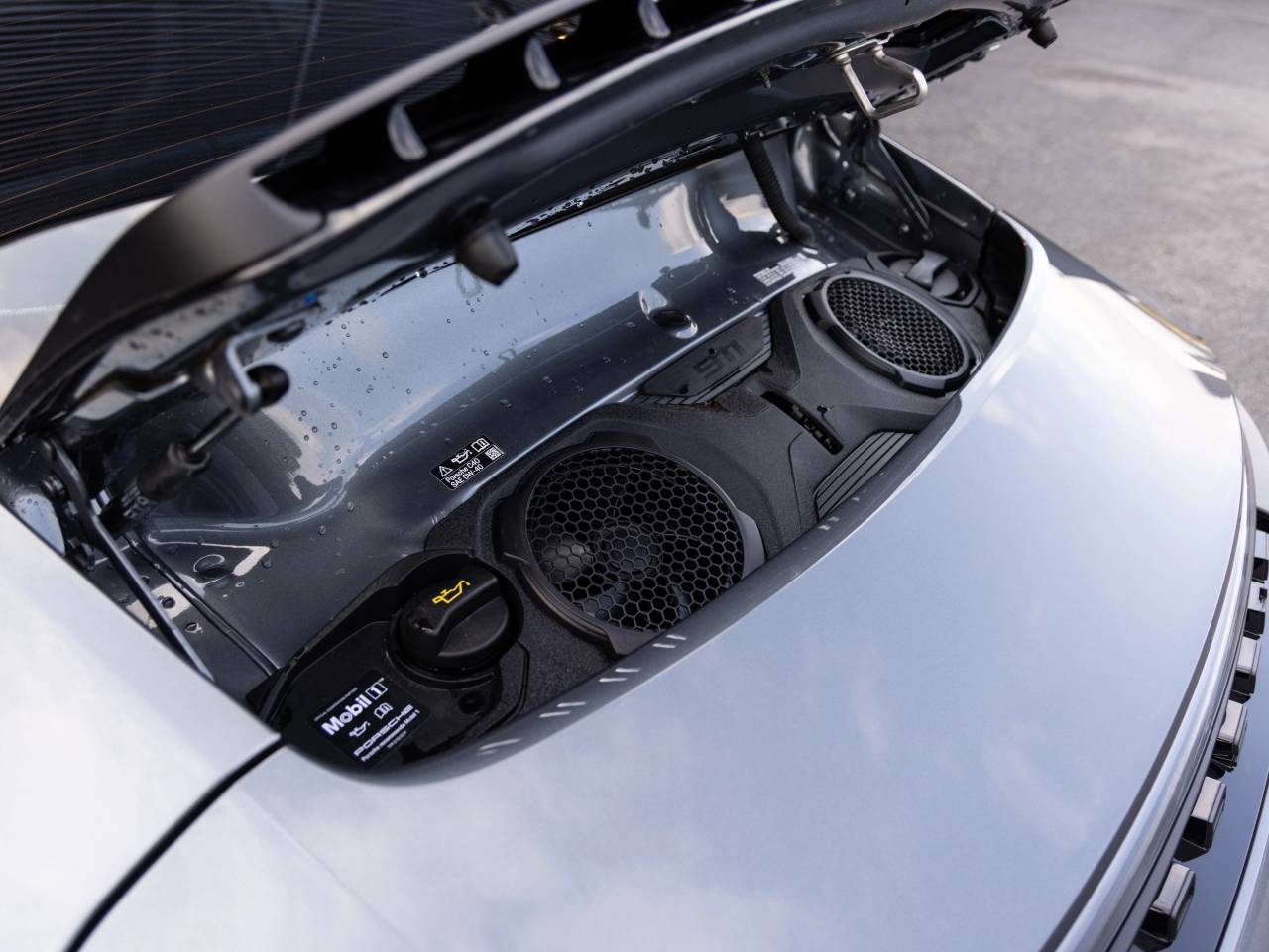 2025 Porsche 911 911 Carrera 4 GTS