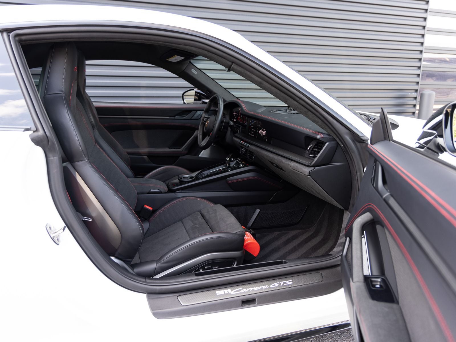 2025 Porsche 911 911 Carrera GTS
