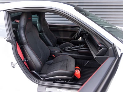 2025 Porsche 911 911 Carrera GTS