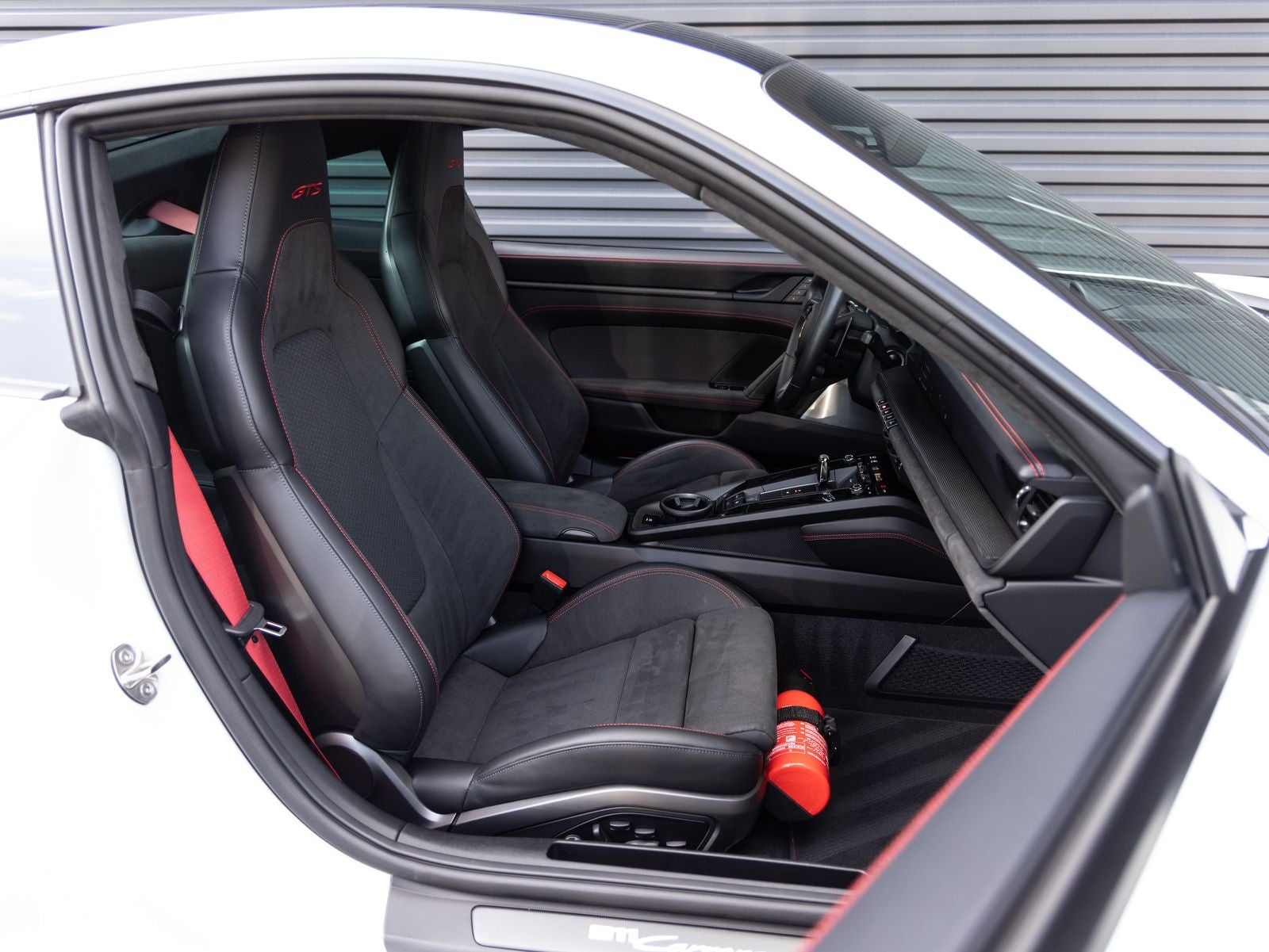 2025 Porsche 911 911 Carrera GTS