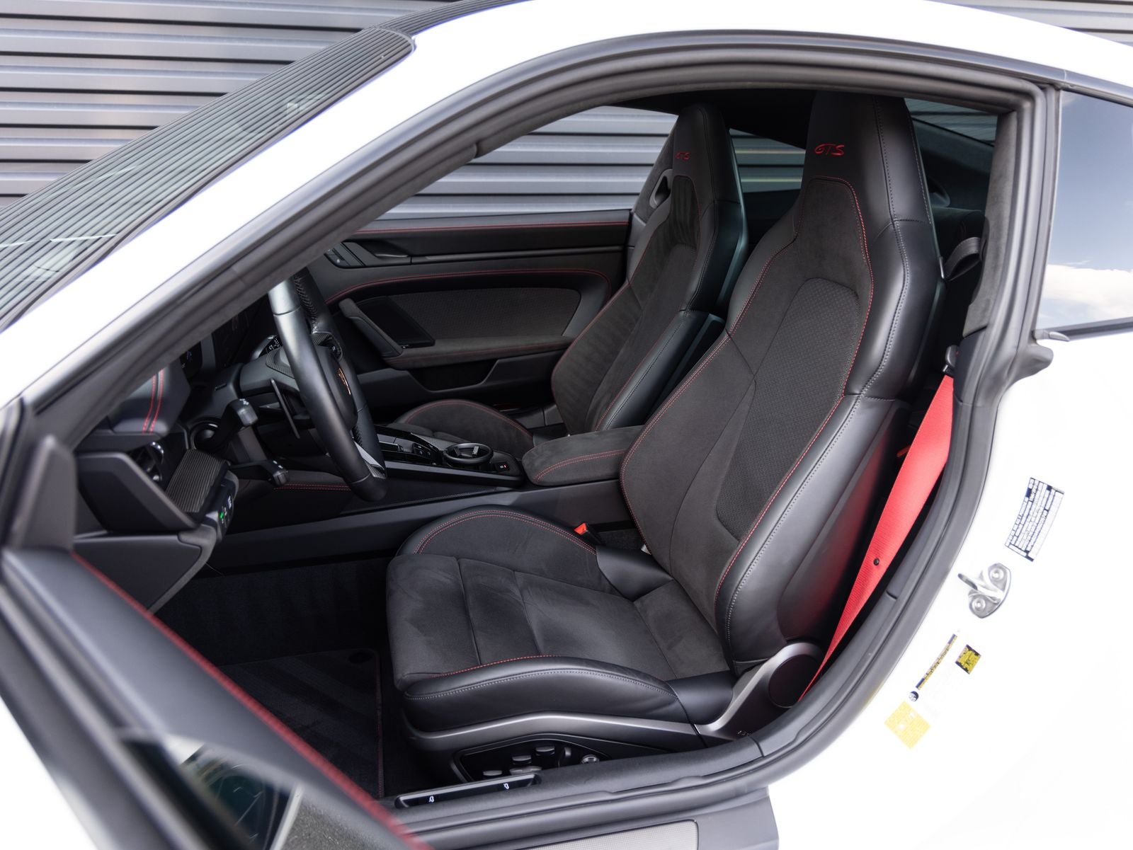 2025 Porsche 911 911 Carrera GTS