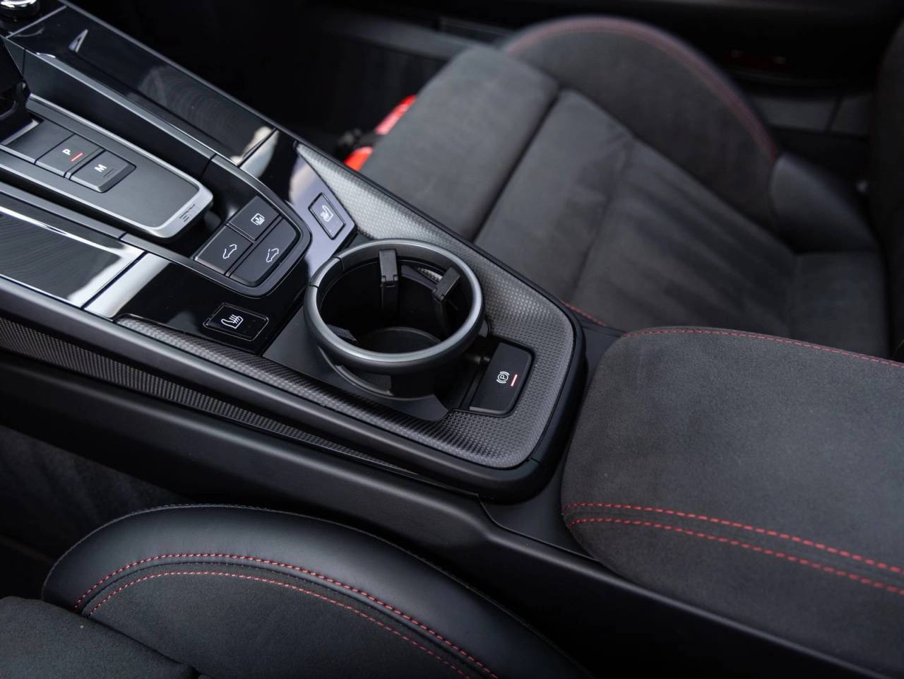 2025 Porsche 911 911 Carrera GTS
