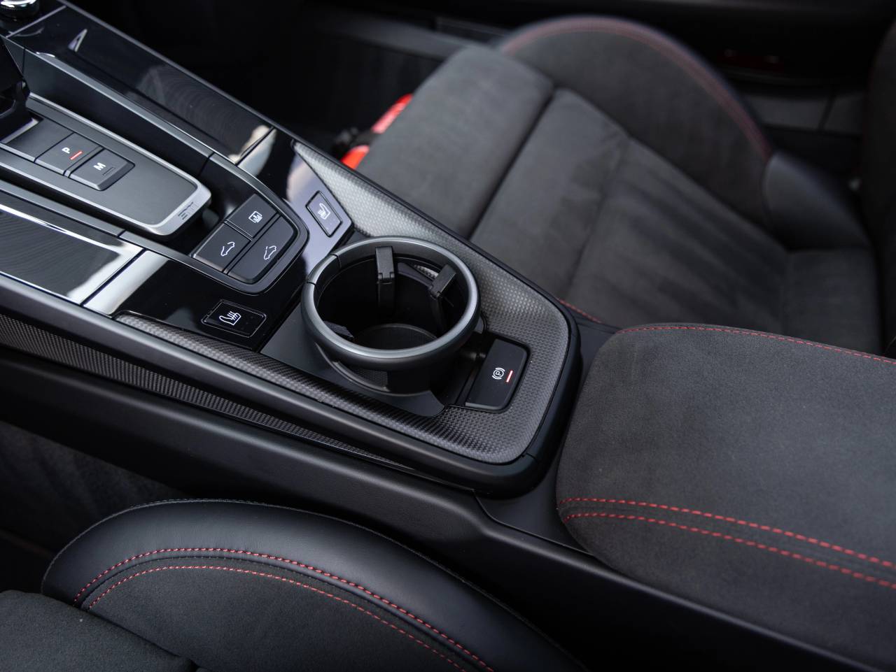 2025 Porsche 911 911 Carrera GTS