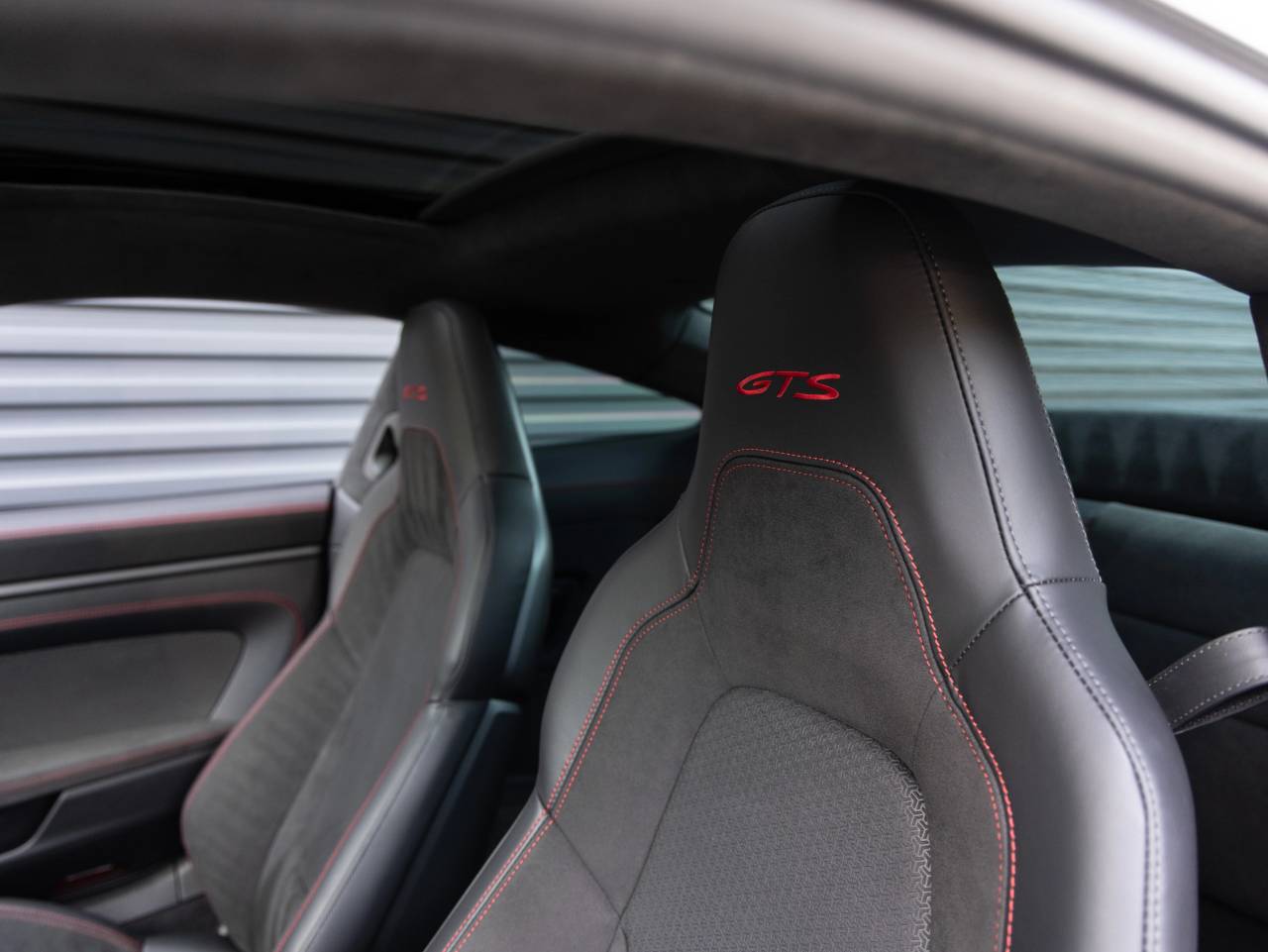 2025 Porsche 911 911 Carrera GTS