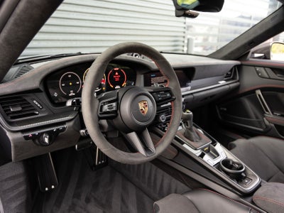 2025 Porsche 911 GT3