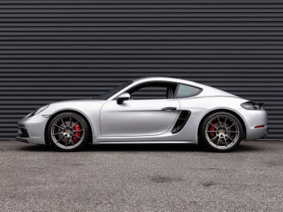 2022 Porsche 718 Cayman GTS 4.0
