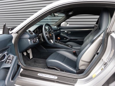 2022 Porsche 718 Cayman GTS 4.0