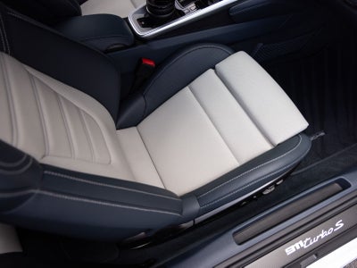 2025 Porsche 911 Turbo S