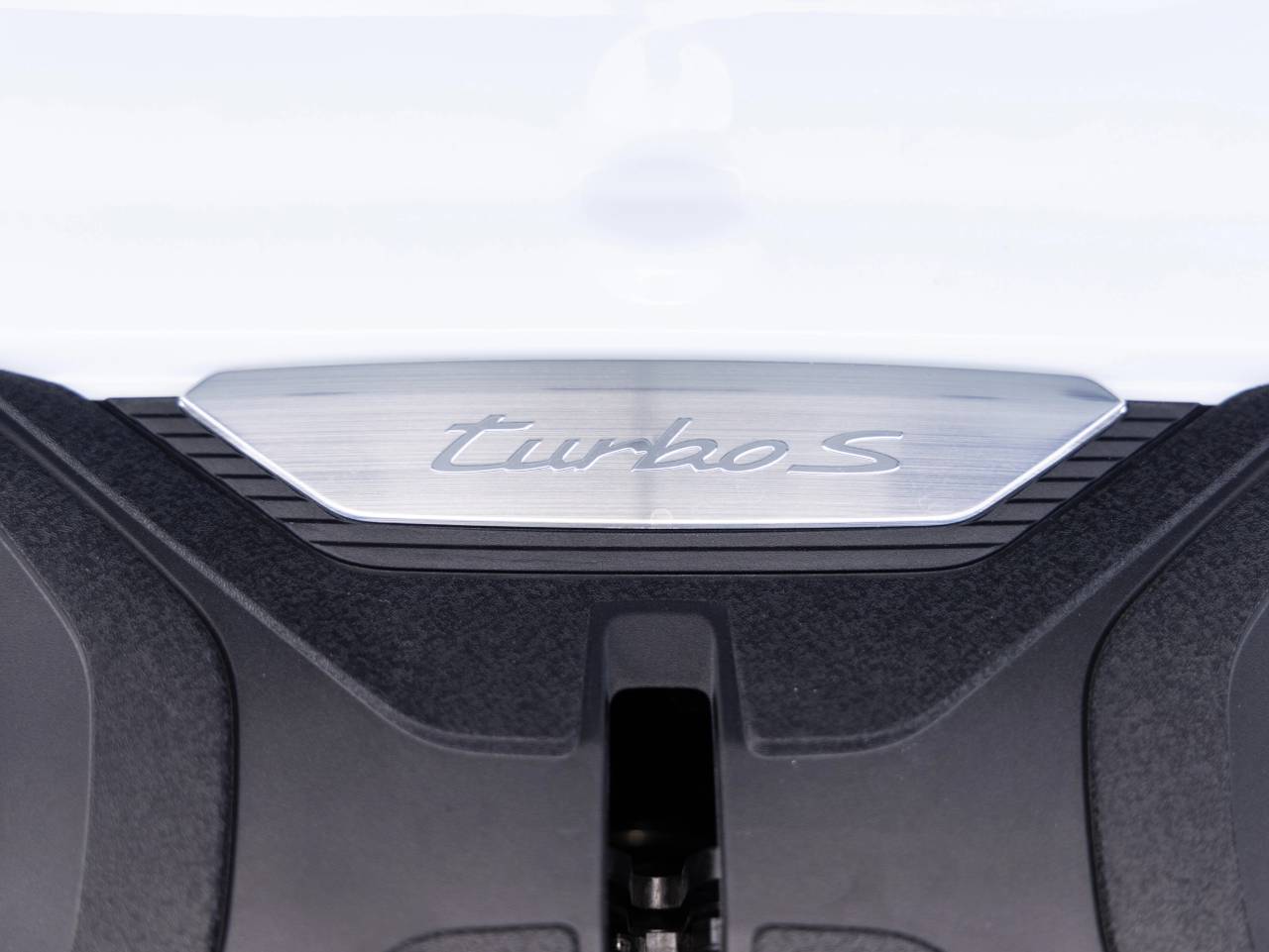 2025 Porsche 911 Turbo S