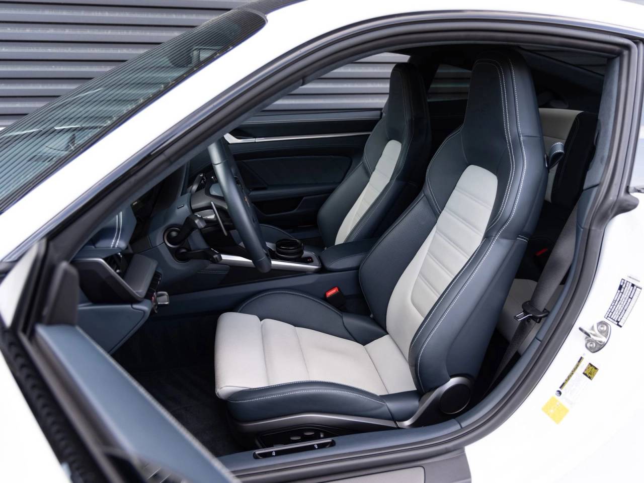 2025 Porsche 911 911 Turbo S