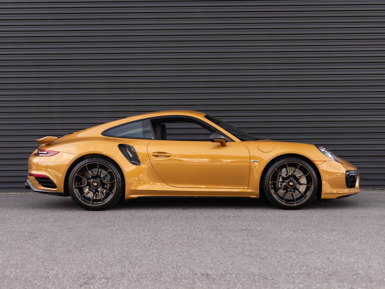 2018 Porsche 911 911 Turbo S Exclusive Series