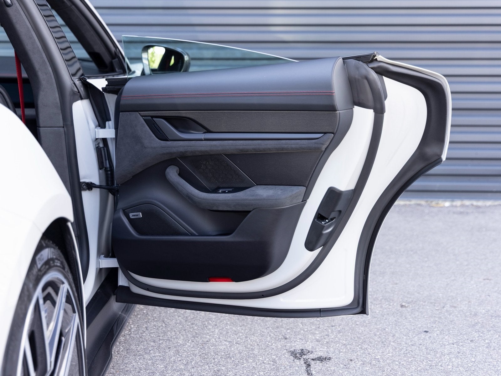 2025 Porsche Taycan Taycan GTS