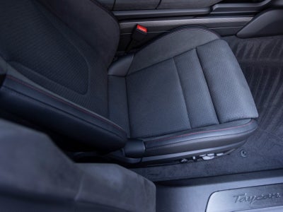 2025 Porsche Taycan Taycan GTS