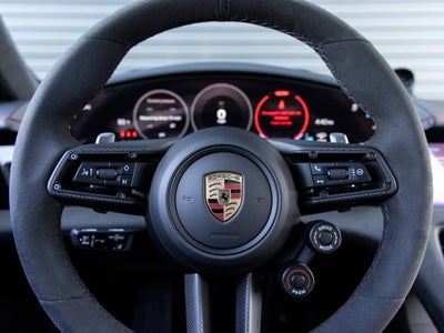 2025 Porsche Taycan Taycan GTS