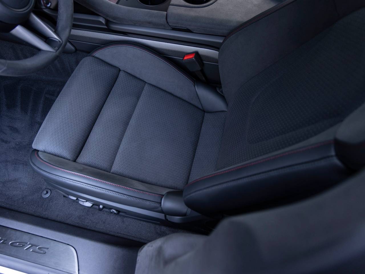 2025 Porsche Taycan Taycan GTS