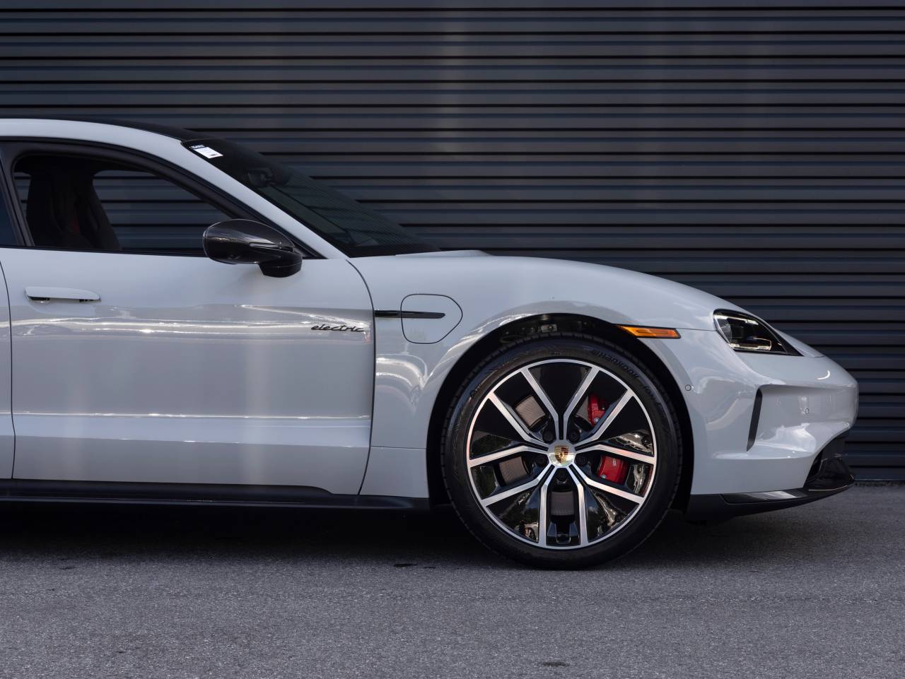 2025 Porsche Taycan Taycan GTS