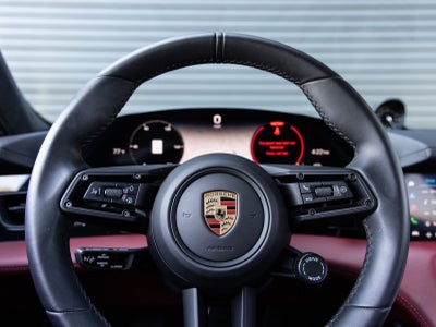 2023 Porsche Taycan Taycan GTS (MY23)