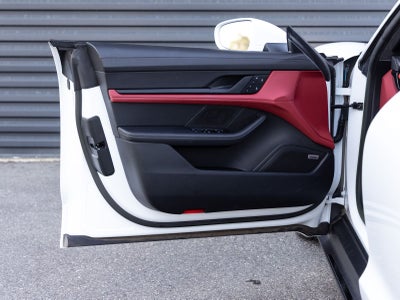 2023 Porsche Taycan Taycan GTS (MY23)