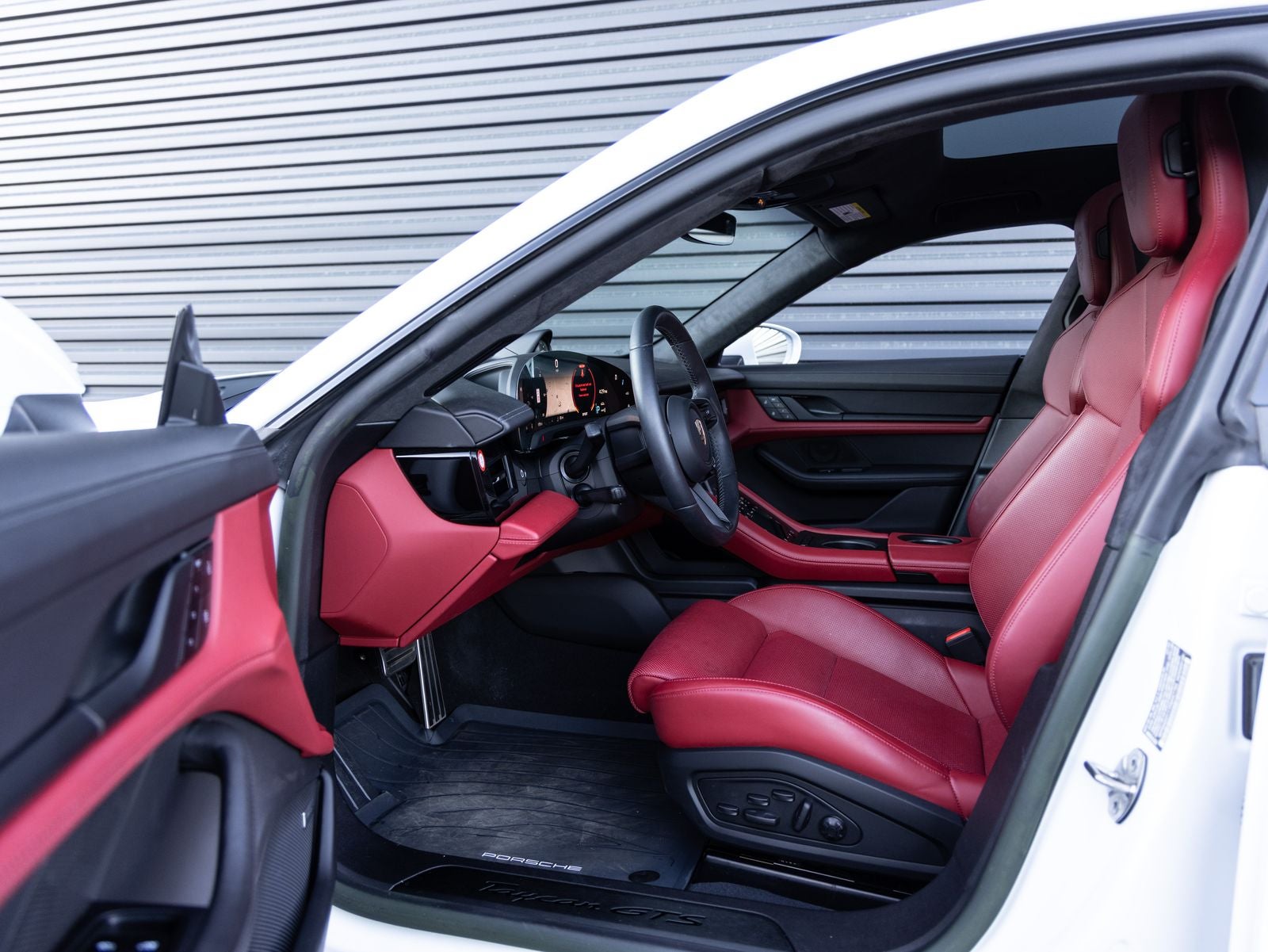 2023 Porsche Taycan Taycan GTS (MY23)